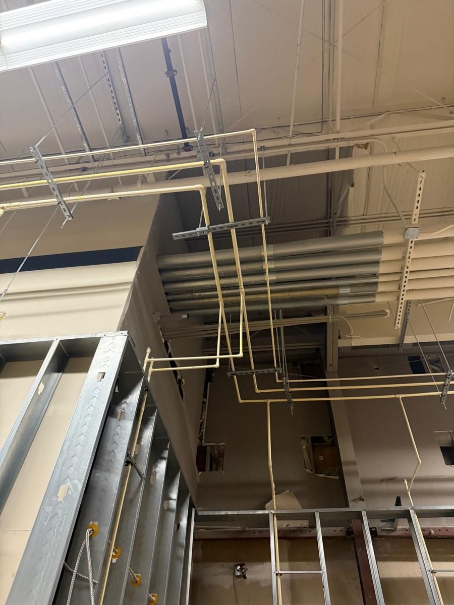 Commercial ceiling piping